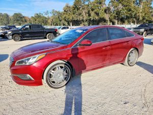 Hyundai Sonata SE 2.4L 4 2015