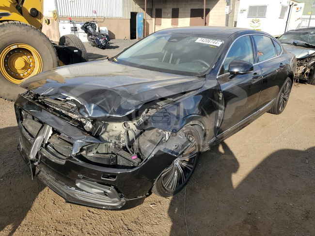 Volvo S90 PLUS 2.0L  4 2024