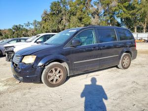 Chrysler Town & Country TOURING PLUS 3.8L 6 2010