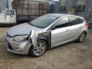 Ford Focus SEL 2.0L 4 2012