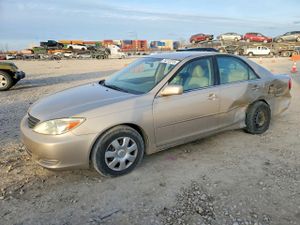 Toyota Camry LE 2.4L 4 2004