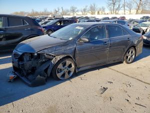 Toyota Camry SE 3.5L 6 2012
