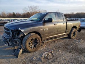 RAM 1500 ST 5.7L 8 2015