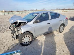 Nissan Versa S 1.6L 4 2013