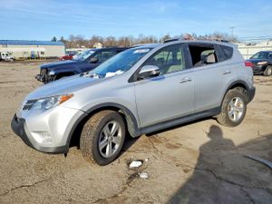 Toyota Rav4 XLE 2.5L 4 2014