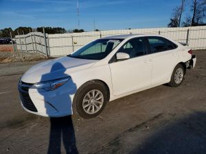 Toyota Camry LE 2.5L 4 2015