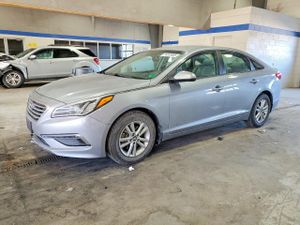 Hyundai Sonata SE 2.4L 4 2015