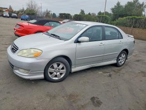 Toyota Corolla CE 1.8L 4 2004