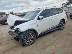 Mitsubishi Outlander SE 2.4L 4 2020