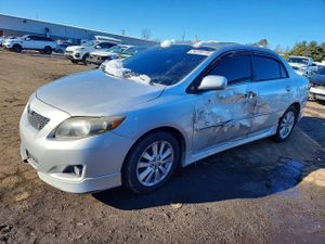 Toyota Corolla BASE 1.8L 4 2010