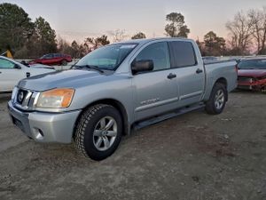 Nissan Titan XE 5.6L 8 2008