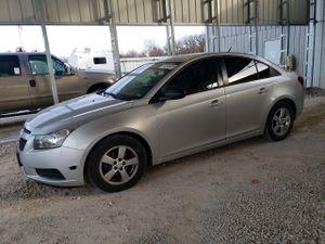 Chevrolet Cruze LS 1.8L 4 2014