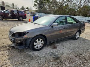 Toyota Camry LE 2.4L 4 2004