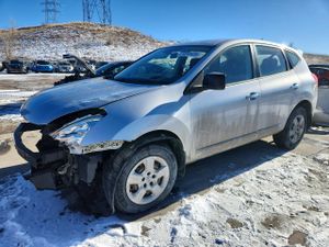 Nissan Rogue S 2.5L 4 2013