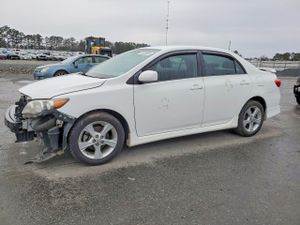 Toyota Corolla BASE 1.8L 4 2012