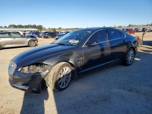 Jaguar XF 2.0L 4 2014