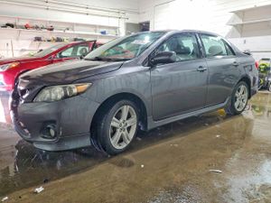 Toyota Corolla BASE 1.8L 4 2013