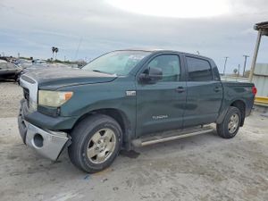 Toyota Tundra CREWMAX 5.7L 8 2008