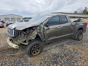 Toyota Tundra 5.7L 8 2011