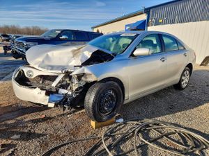 Toyota Camry BASE 2.5L 4 2010