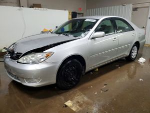 Toyota Camry LE 2.4L 4 2005