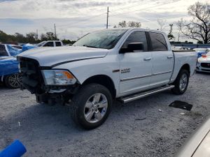 RAM 1500 SLT 3.0L 6 2015