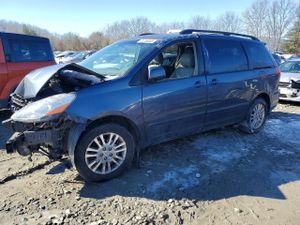 Toyota Sienna XLE 3.5L 6 2009