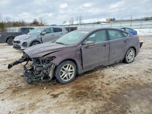 Ford Fusion SE 1.6L 4 2013