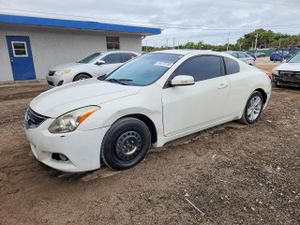 Nissan Altima S 2.5L 4 2012