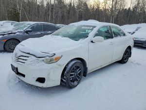 Toyota Camry BASE 2.5L 4 2010