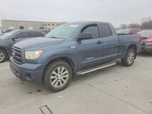 Toyota Tundra DOUBLE CAB SR5 5.7L 8 2010