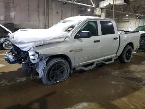 RAM 1500 5.7L 8 2015