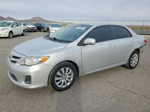 Toyota Corolla BASE 1.8L 4 2012