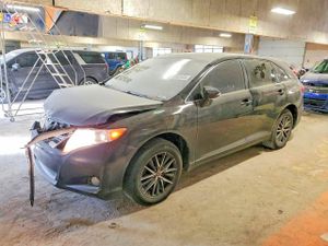 Toyota Venza LE 2.7L 4 2014