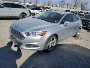 Ford Fusion SE 2.5L 4 2014