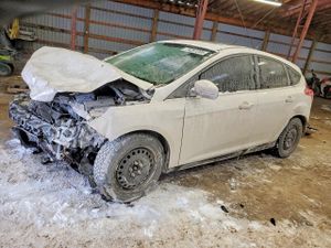 Ford Focus SEL 2.0L 4 2012