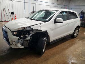 Mitsubishi Outlander ES 2.4L 4 2015