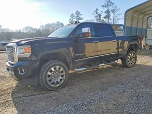 GMC Sierra K2500 DENALI 6.6L 8 2015
