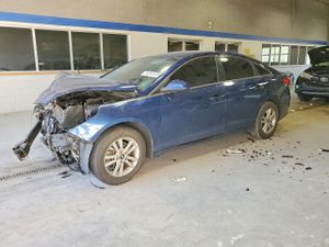 Hyundai Sonata SE 2.4L 4 2015
