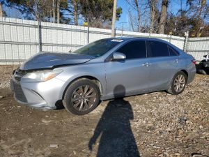 Toyota Camry LE 2.5L 4 2015