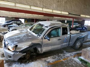 Toyota Tacoma ACCESS CAB 2.7L 4 2015