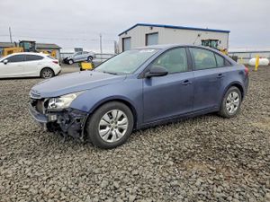 Chevrolet Cruze LS 1.8L 4 2013