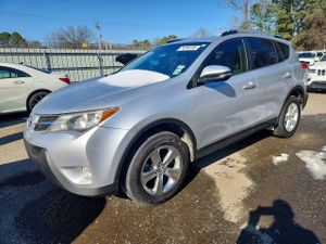 Toyota Rav4 XLE 2.5L 4 2015