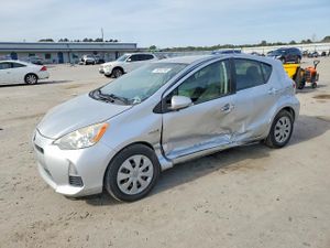 Toyota Prius 1.5L 4 2013