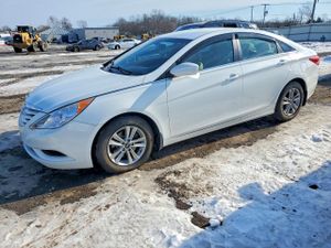 Hyundai Sonata GLS 2.4L 4 2012