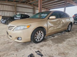 Toyota Camry BASE 2.5L 4 2011