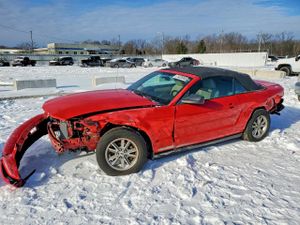 Ford Mustang 4.0L 6 2005