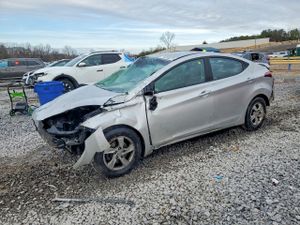 Hyundai Elantra SE 1.8L 4 2015