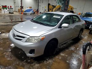 Toyota Corolla BASE 1.8L 4 2011