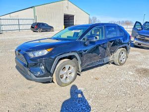 Toyota Rav4 XLE 2.5L 4 2020